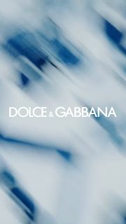 Wir bei #genesisfilms ehren das dolce far niente & sind entzückt von der Kopfnote im neuen Light Blue. 🍋🌊Zwischen Limoncello & wohltuenden Düften im Park Hyatt wurde der Sommer in Capri verewigt // #lightblue #dolcevita #behindthescenes #cinematography #videoproduktion #jungwildwien